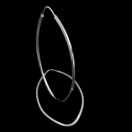 ARGOLA OVAL CHINES  FIO QUADRADO 6,0  CM 1,5 MM