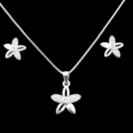 CONJUNTO FLOR VAZADA CREAVEJADA