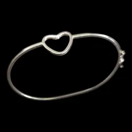 BRACELETE FIO QUADRADO CORAÇÃO