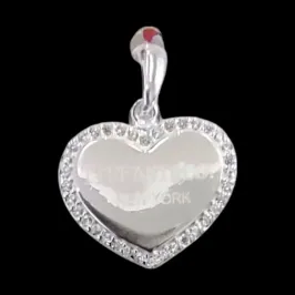 PINGENTE CORAÇÃO  CRAVEJADO NEW YORK