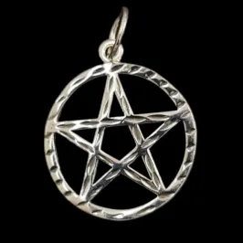 PINGENTE ESTRELA DE SALOMÃO TRABALHADA TAM. MEDIO