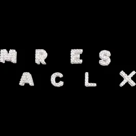 PINGENTE LETRAS CREAVEJADAS (M/A/R/C/E/L/S/X)