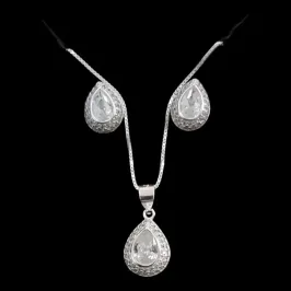 CONJUNTO GOTA CRAVEJADO PEDRA 5X6  (CORES)