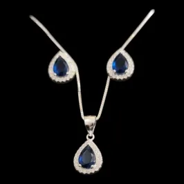 CONJUNTO GOTA SAFIRA 6X8 CRAVEJADO