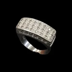 ANEL RETANGULAR CRAVEJADO MICROZIRCONIA