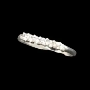 ANEL APARADOR COM 7 PEDRAS ZIRCONIA 1,5 MM