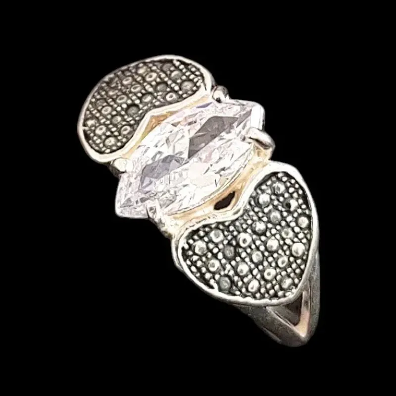 ANEL CORAÇÕES PEDRA ZIRCONIA NAVETE