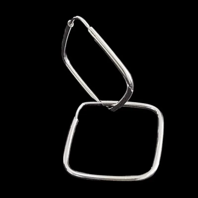 ARGOLA LISA QUADRADA FIO REDONDO 1,5MM N°3