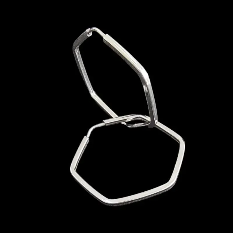 ARGOLA LISA SEXTAVADA  FIO QUADRADO 1,5MM N°3