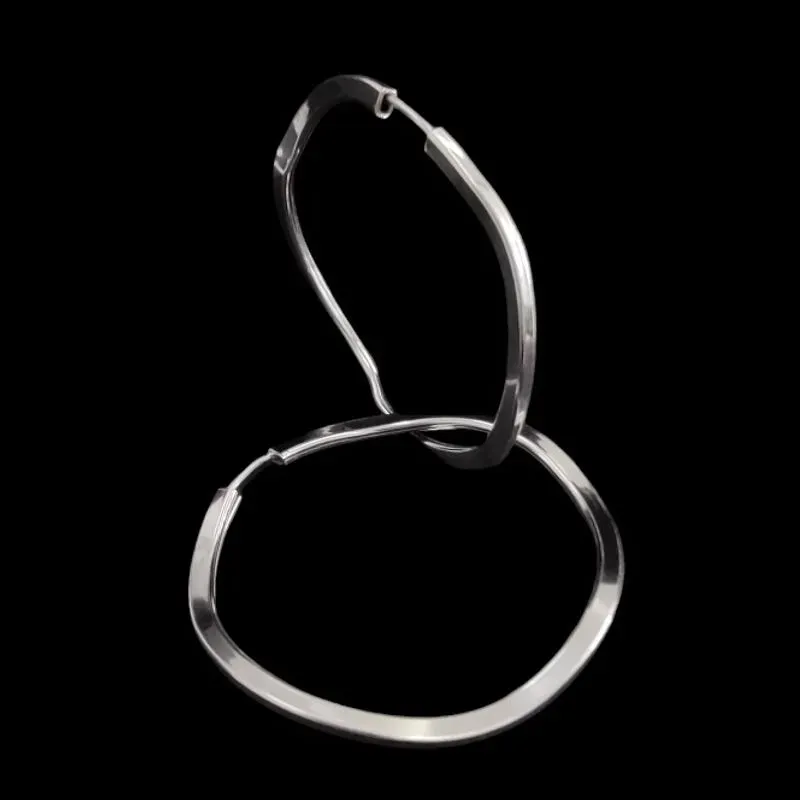 ARGOLA ONDULADA FIO QUADRADO N° 2