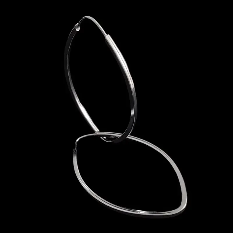 ARGOLA OVAL CHINES FIO QUADRADO 1,5MM N°3