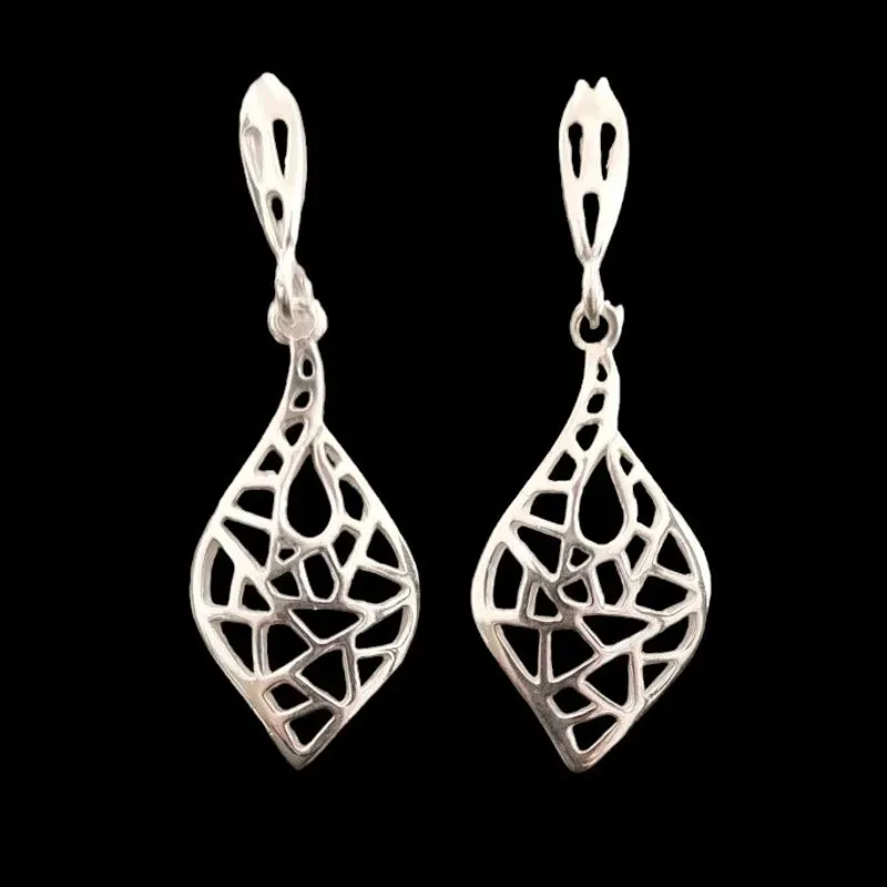 BRINCO FOLHA DESENHADA