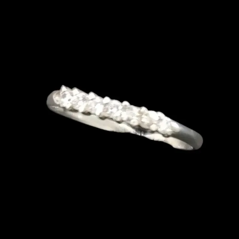 ANEL APARADOR COM 7 PEDRAS ZIRCONIA 1,5 MM