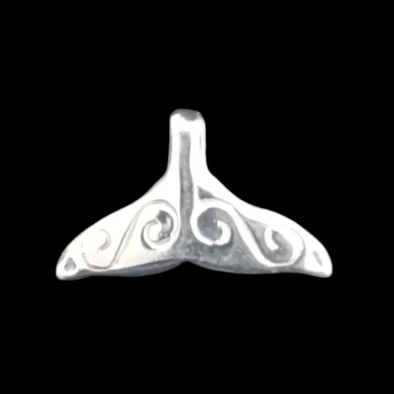 PINGENTE RABO DE BALEIA LISO