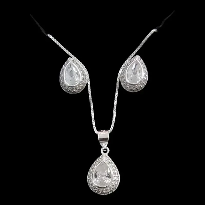 CONJUNTO GOTA CRAVEJADO PEDRA 5X6  (CORES)