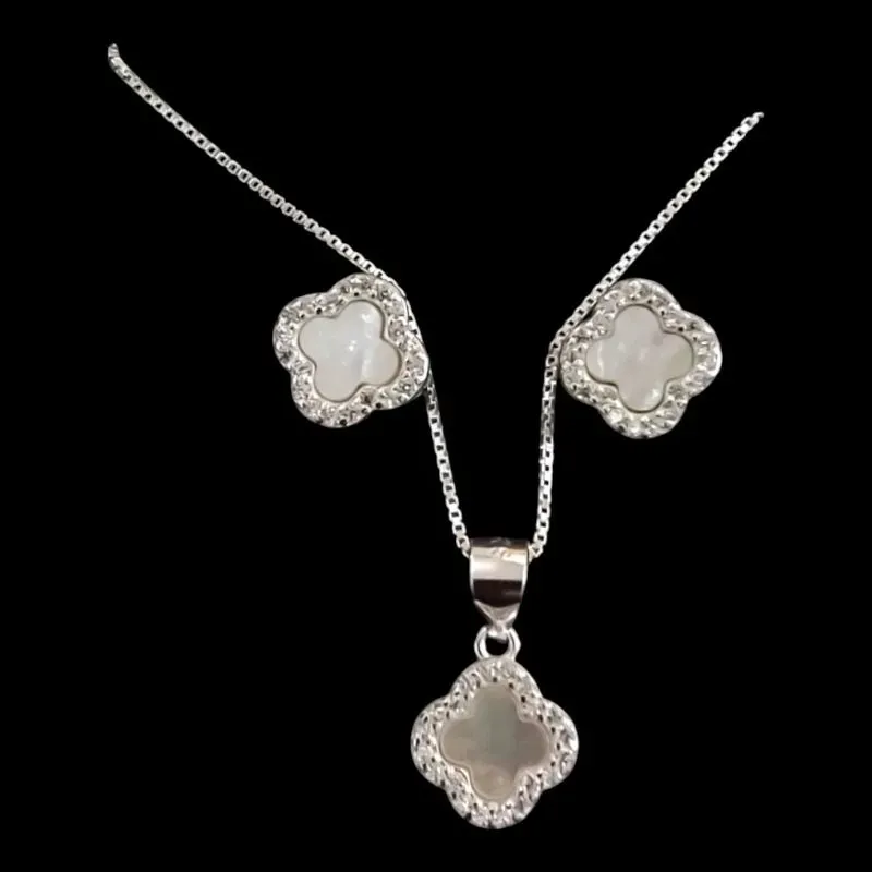 CONJUNTO TREVO VAN CLEEF MICROZIRCONIA  MADRE PEROLA