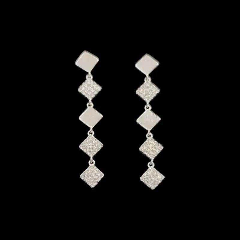 BRINCO 5 QUADRADOS LISO E CRAVEJADO