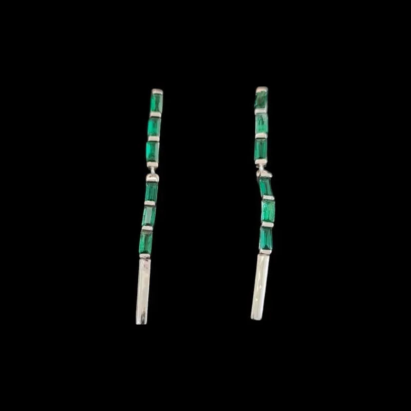 BRINCO BAGUETE 12 PEDRAS