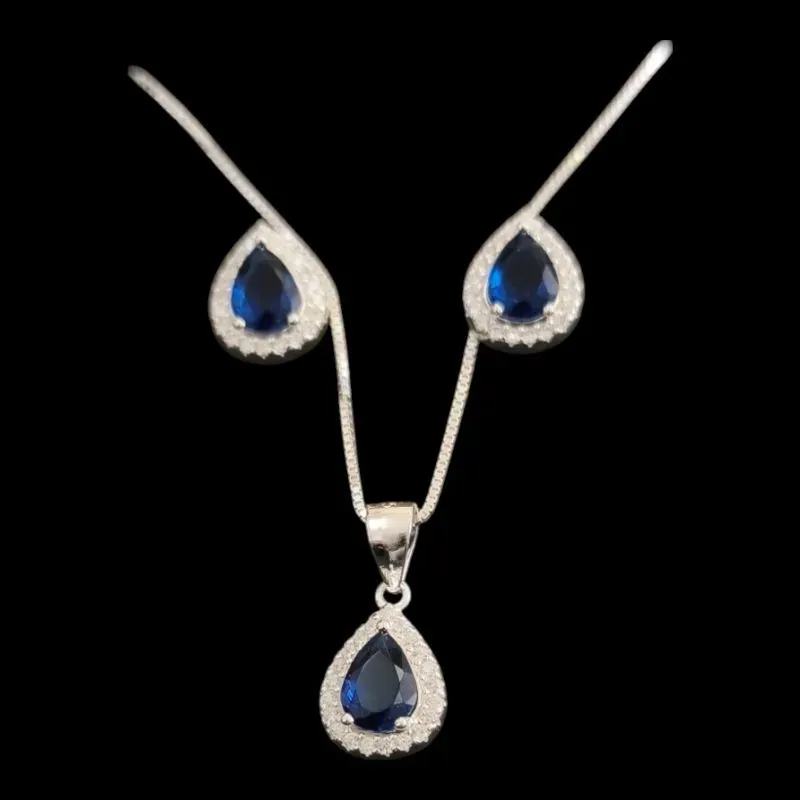 CONJUNTO GOTA SAFIRA 6X8 CRAVEJADO