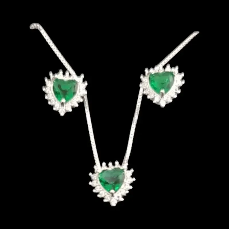 CONJUNTO ZIRCONIA CORAÇÃO MOLDURA CRAVEJADA VERDE