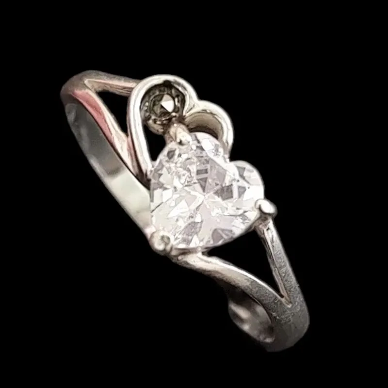 ANEL CORAÇÃO DUPLO PEDRA ZIRCONIA