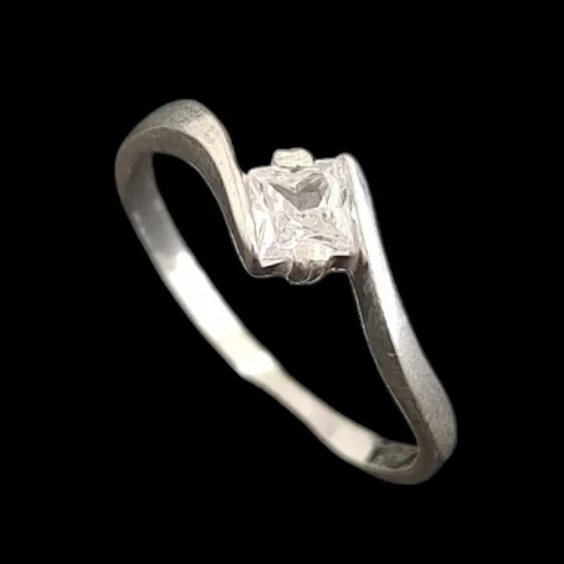 ANEL SOLITÁRIO 4 GARRAS 4,0 MM PEDRA QUADRADA