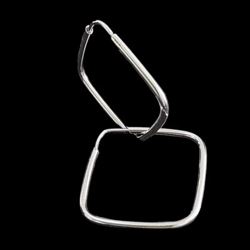 ARGOLA LISA QUADRADA FIO REDONDO 1,5MM N°3