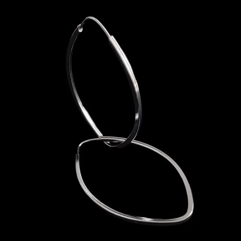 ARGOLA OVAL CHINES FIO QUADRADO 1,5MM N°3