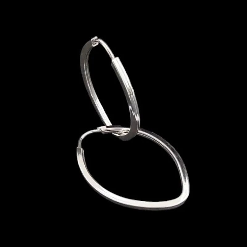 ARGOLA OVAL CHINES FIO QUADRADO 2,7 CM 1,5 MM Nº2