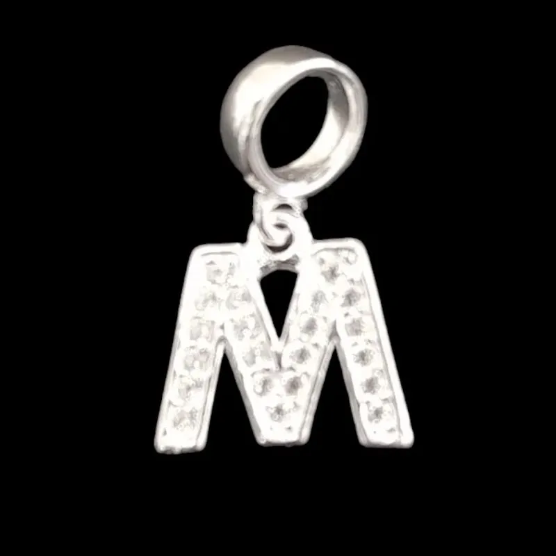 BERLOQUE LETRA M COM MICROZIRCONIA