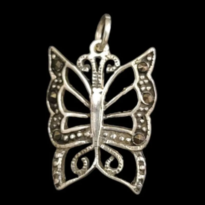 PINGENTE BORBOLETA ENVELHECIDA MARCASSITA