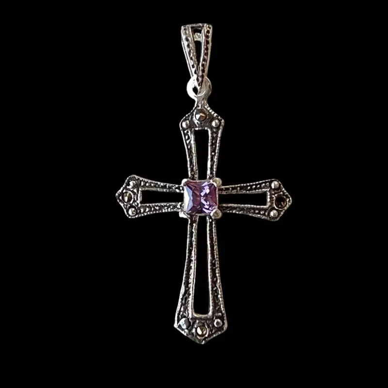 PINGENTE CRUZ DE MARCASSITA COM ZIRCONIA 4X4