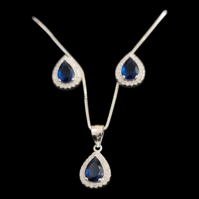 CONJUNTO GOTA SAFIRA 6X8 CRAVEJADO